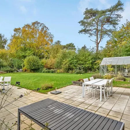 Aino - 1km From The Sea By Interhome * Liseleje