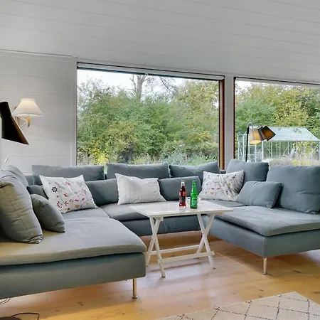 Aino - 1km From The Sea By Interhome Feriehus